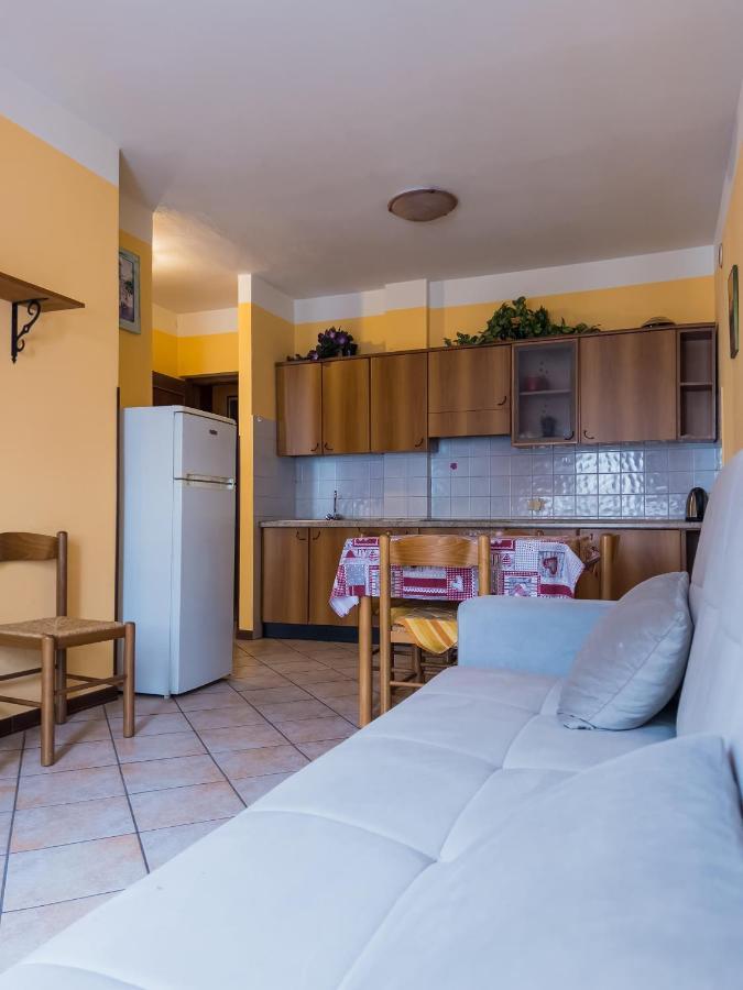 El Rocol Aparthotel Vezza dʼOglio Exteriör bild