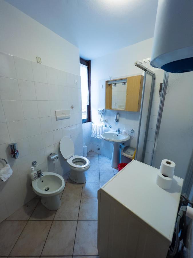 El Rocol Aparthotel Vezza dʼOglio Exteriör bild