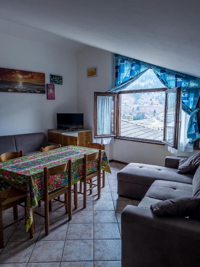 El Rocol Aparthotel Vezza dʼOglio Exteriör bild