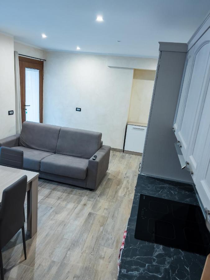 El Rocol Aparthotel Vezza dʼOglio Exteriör bild