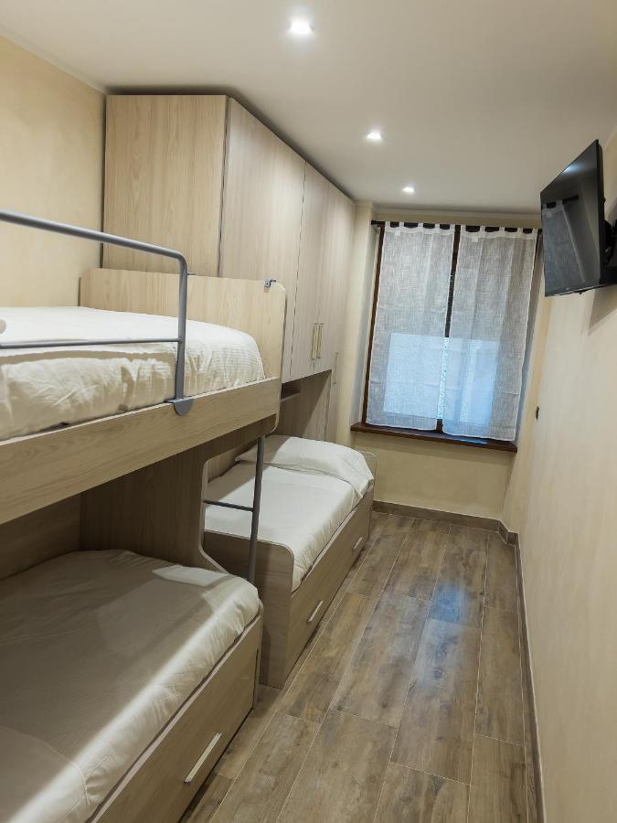 El Rocol Aparthotel Vezza dʼOglio Exteriör bild