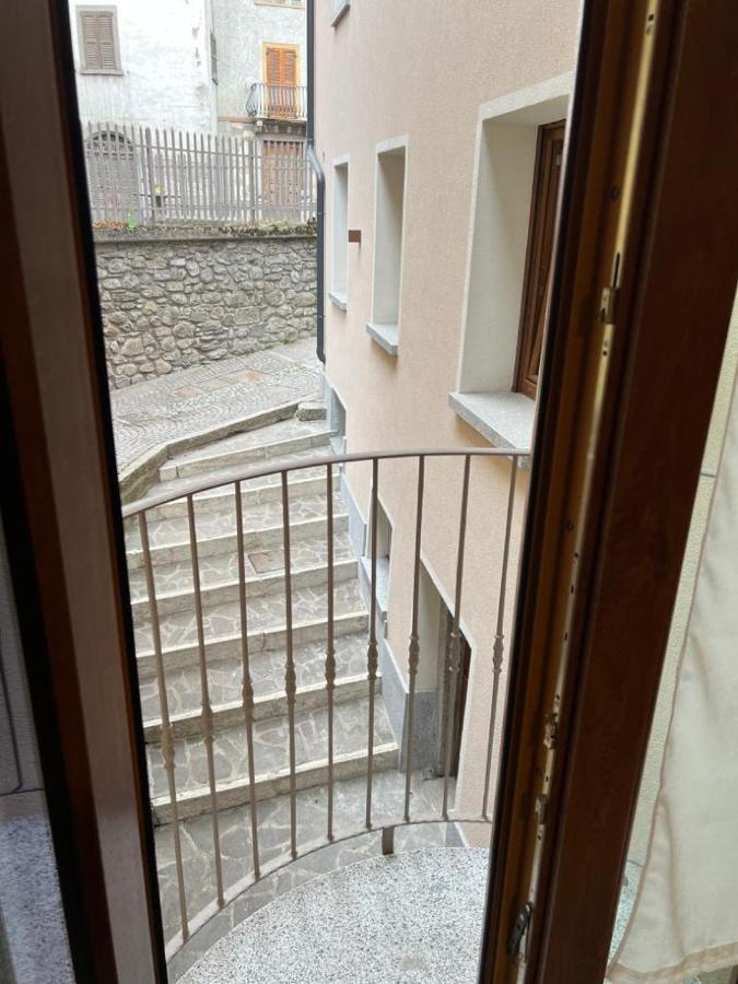 El Rocol Aparthotel Vezza dʼOglio Exteriör bild